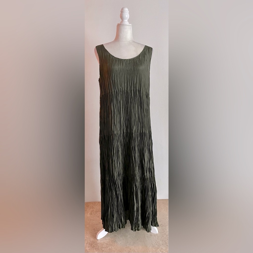 Eileen Fisher Forest Green Textured Midi Dress
